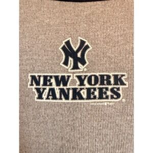 Vintage New York Yankees 5th & Ocean Sweatshirt Tan Navy Large Made in USA MLB